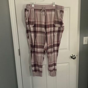 Secret Treasures Womens sweatpants. 3X